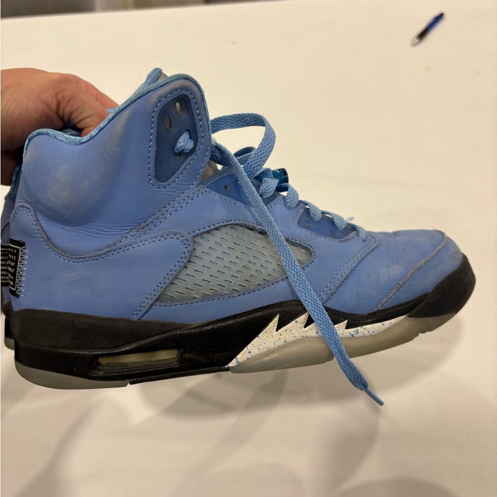 Jordan 5 retro UNC blue